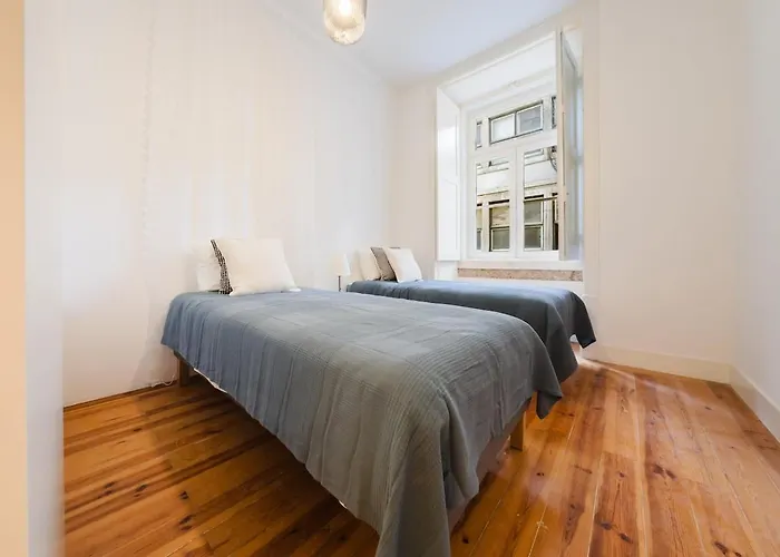 Gem 8 Guests Modern Apartman