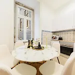 Gem 8 Guests Modern Apartment