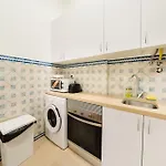 Gem 8 Guests Modern Apartment