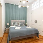 Gem 8 Guests Modern Lisbon