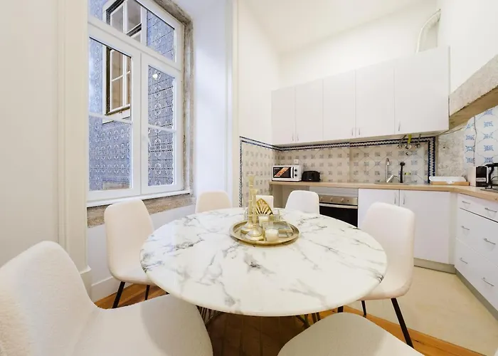 Gem 8 Guests Modern * 리스본