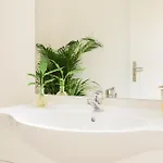 Gem 8 Guests Modern Appartement *